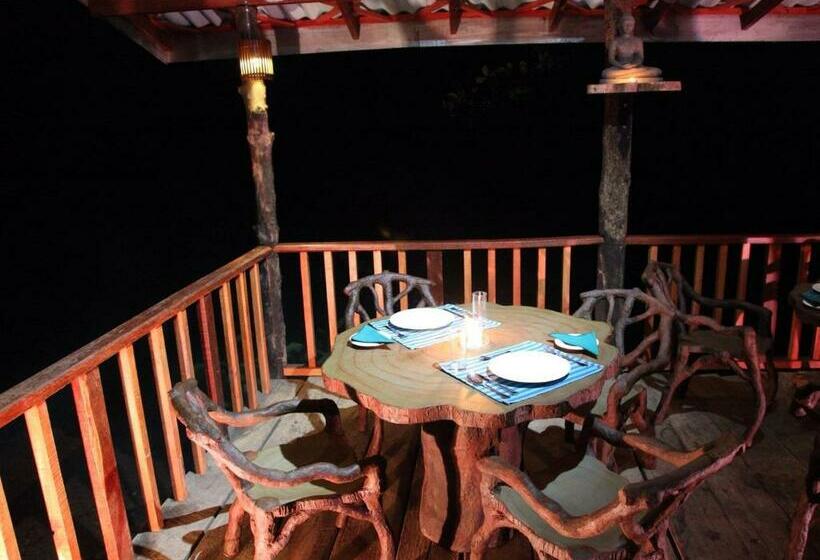 デラックスルーム, Sinharaja Forest Edge