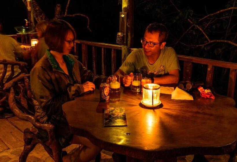 スタンダードルーム, Sinharaja Forest Edge