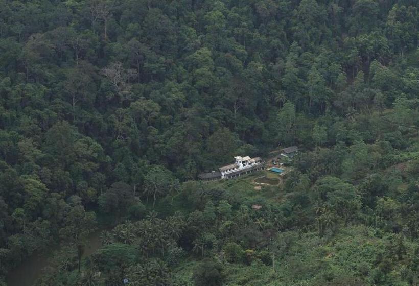 デラックスルーム, Sinharaja Forest Edge