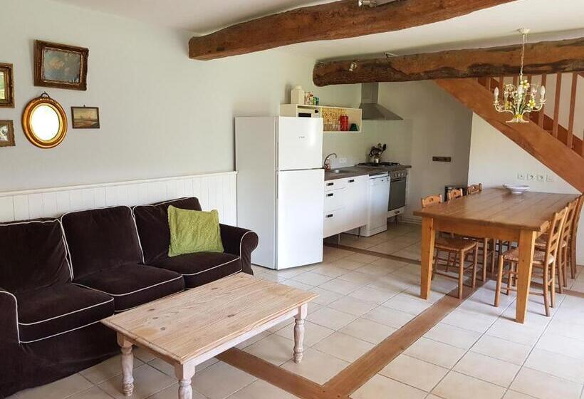 كابينة سوبيريور, Domaine De Chantageasse