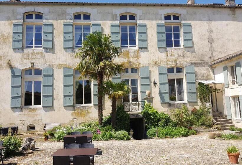 غرفة قياسية ثلاثية مطلة علي الحديقة, Domaine De Chantageasse