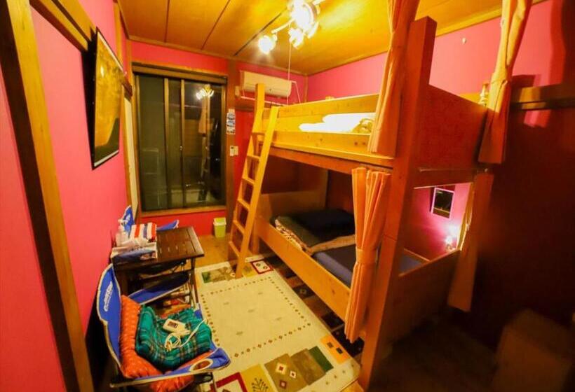 バスルーム共有のトリプルスタンダード, Guest House Tokiwa