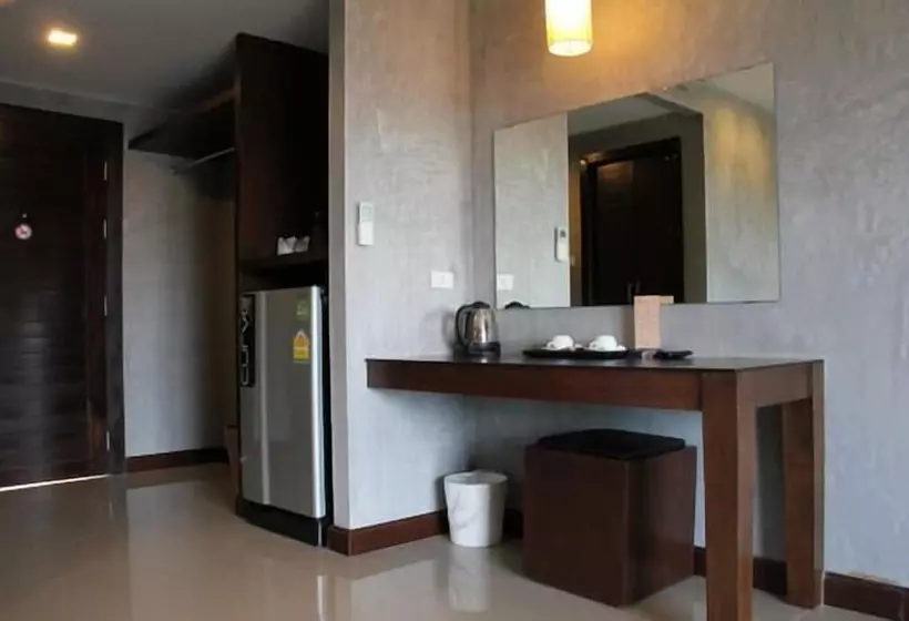 اتاق لوکس, Chalicha Resort