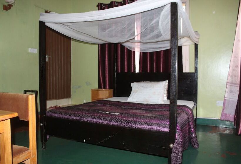 اتاق استاندارد یک نفره, Cool Breeze Hotel Jinja