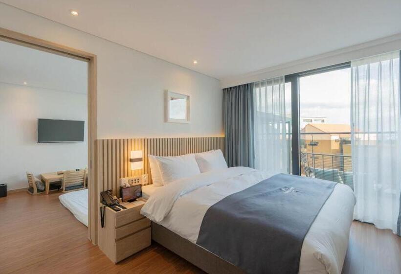 סוויטת דופלקס, Fine Jeju