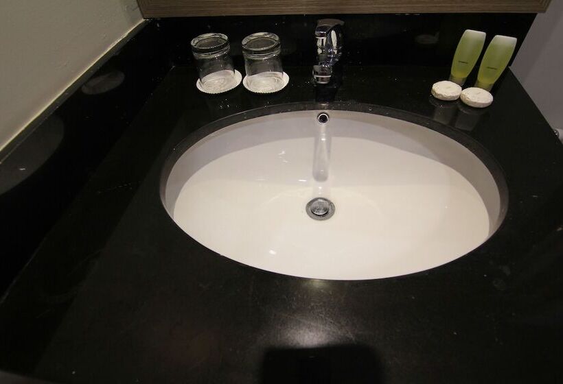 豪华房间, Genio Hotel Manado