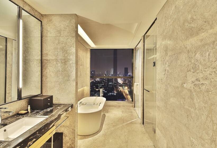 Номер Deluxe, Hilton Suzhou