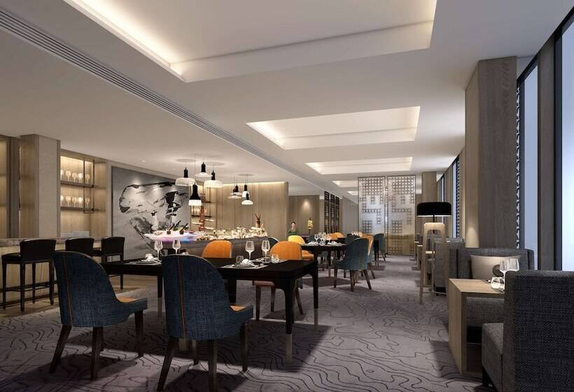 Номер Executive, Hilton Suzhou