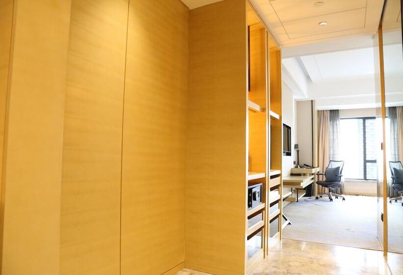 Стандартный Номер Кровать Кинг, Hilton Suzhou