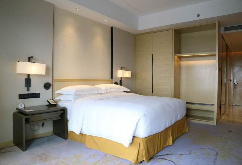 Стандартный Номер Кровать Кинг, Hilton Suzhou