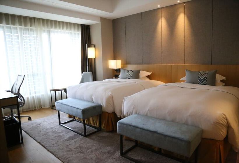 Номер Executive, Hilton Suzhou