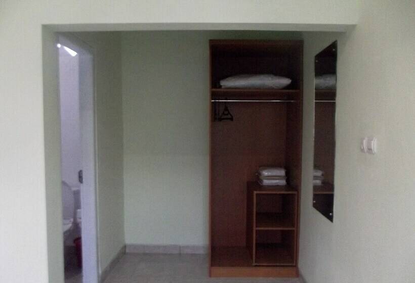 Номер Deluxe, Komodo Boutique