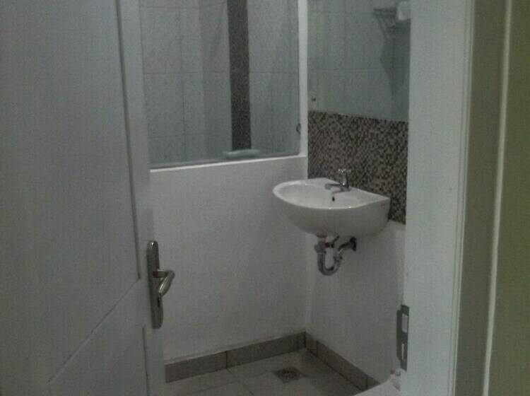 디럭스 룸, Komodo Boutique