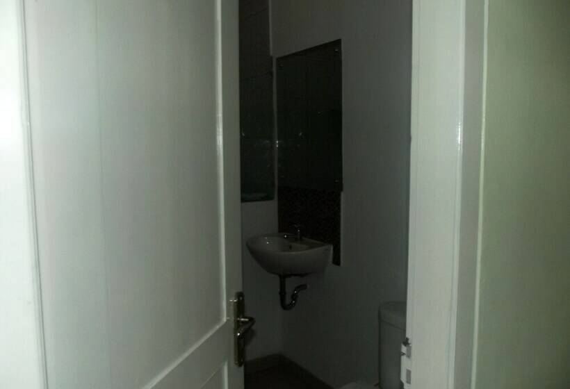 디럭스 룸, Komodo Boutique