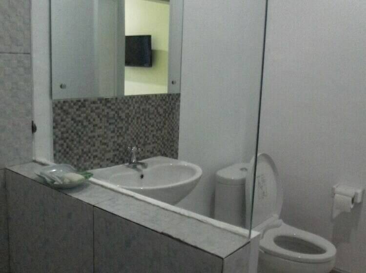 디럭스 룸, Komodo Boutique