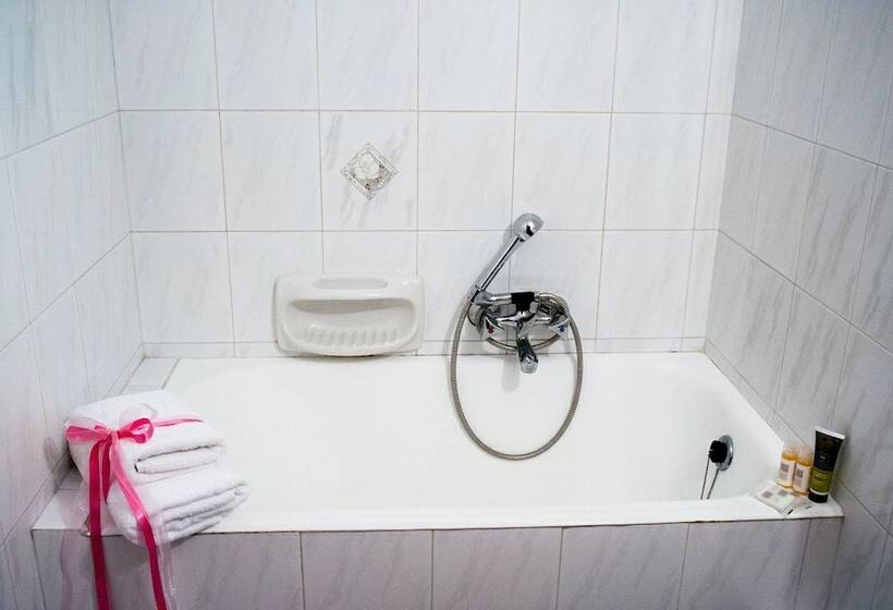 家庭海景房, Miramare