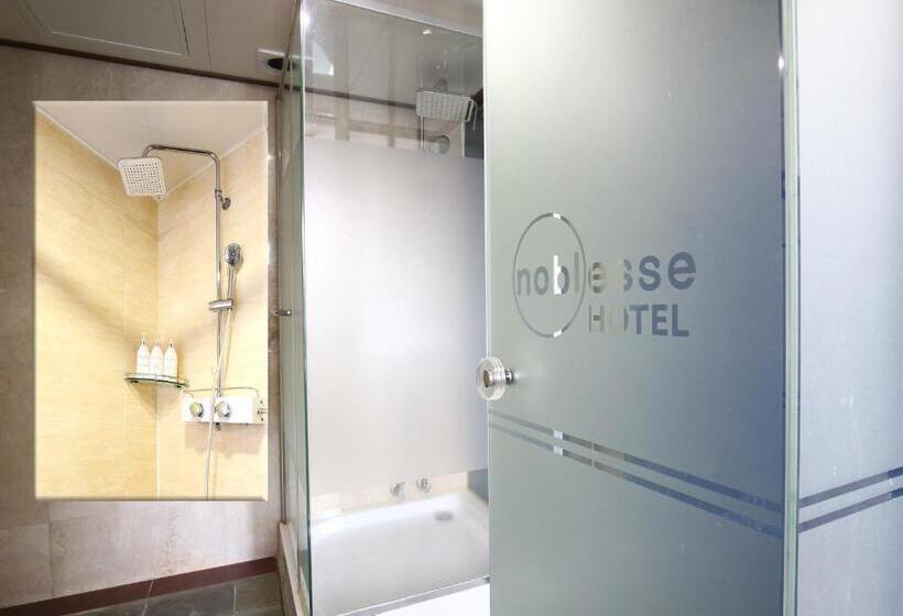 デラックスルーム, Noblesse