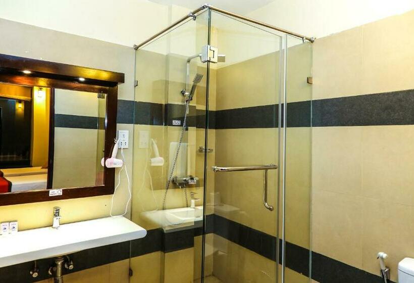 חדר דלוקס, Oak Ray City