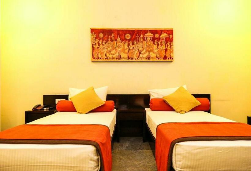 Quarto Deluxe, Oak Ray City