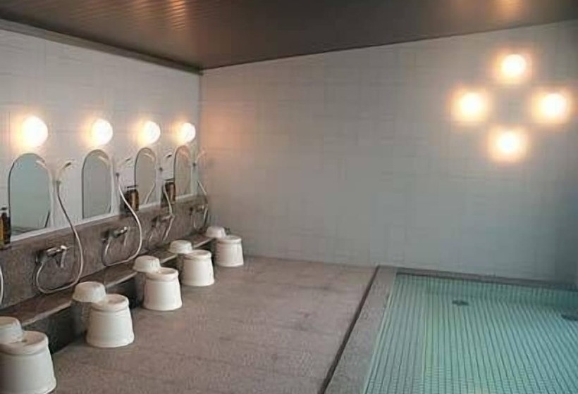 Номер Стандарт Вид на Море, Okabe Shiosaitei