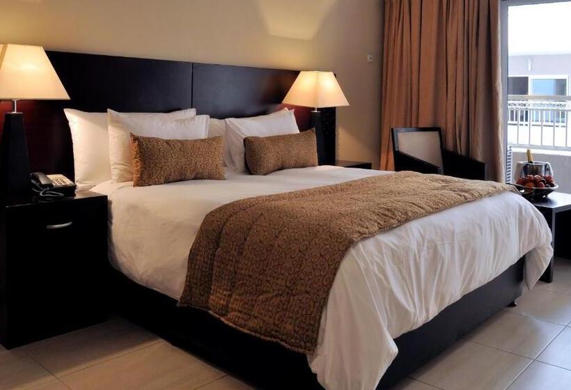 Номер Deluxe, Royal Kinshasa