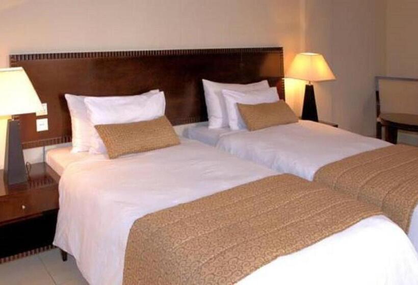 Номер Deluxe, Royal Kinshasa