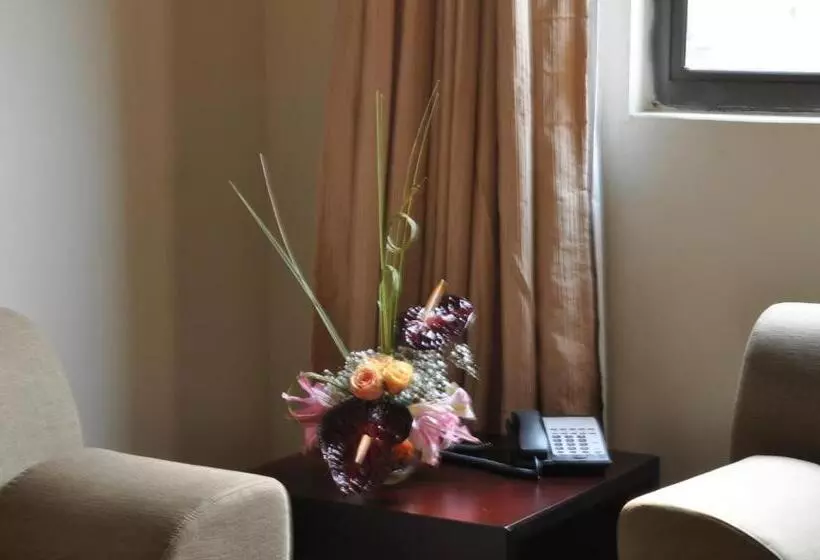 سوییت اجرایی, Royal Kinshasa