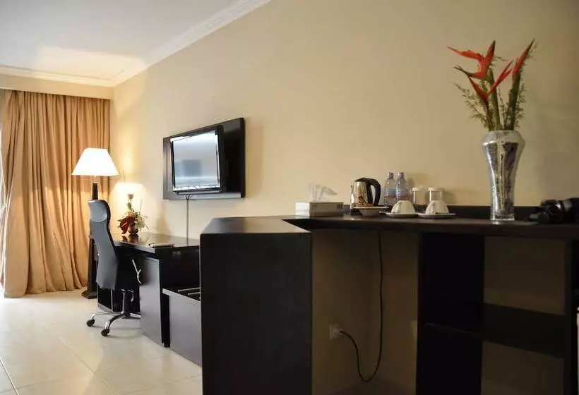 سوییت جونیور, Royal Kinshasa