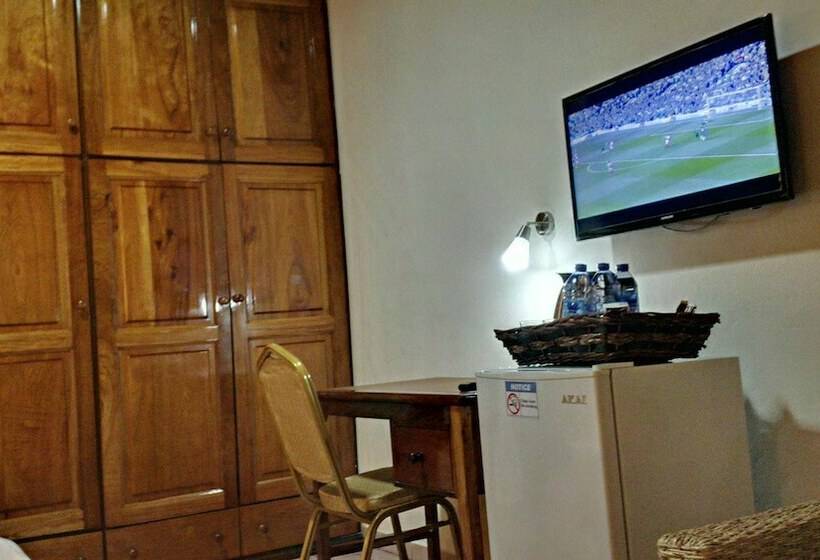 اتاق استاندارد, Takoradi Standard