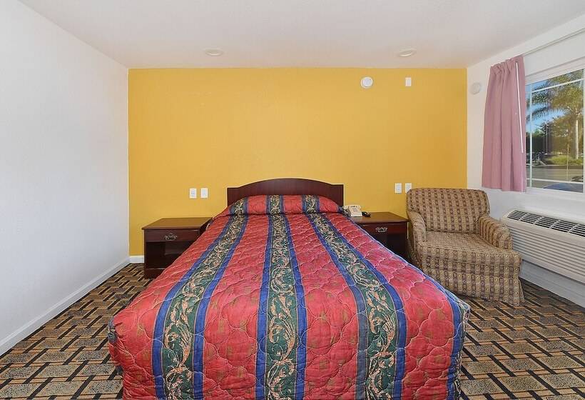 غرفه قياسيه سريرين مزدوجين, Budget Inn Expressway Hub