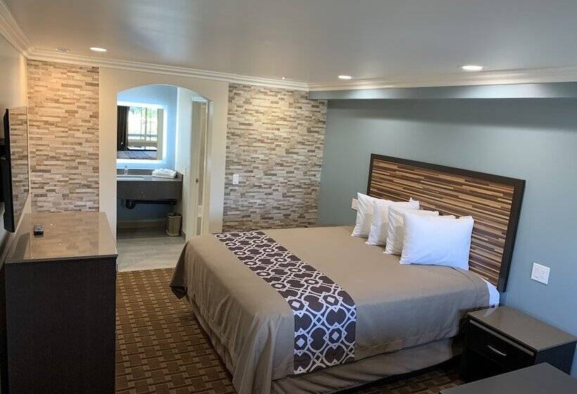 豪华房间, Industry Inn & Suites