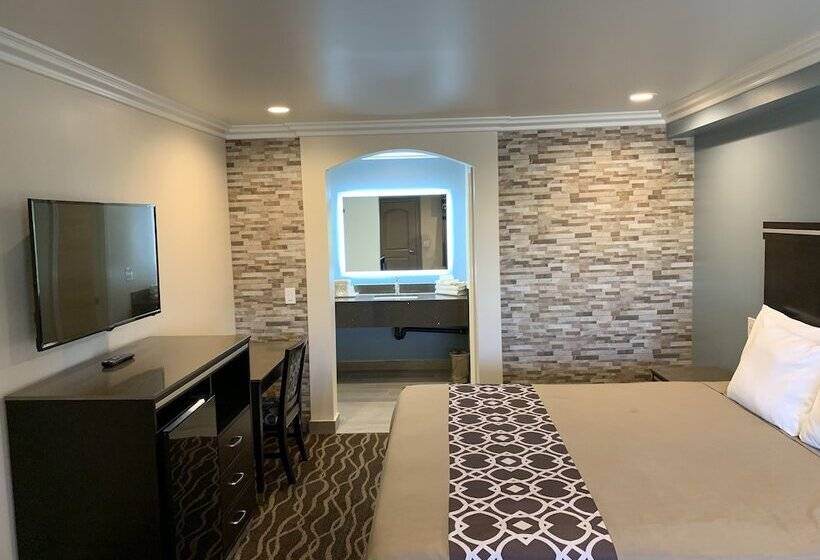 豪华房间, Industry Inn & Suites