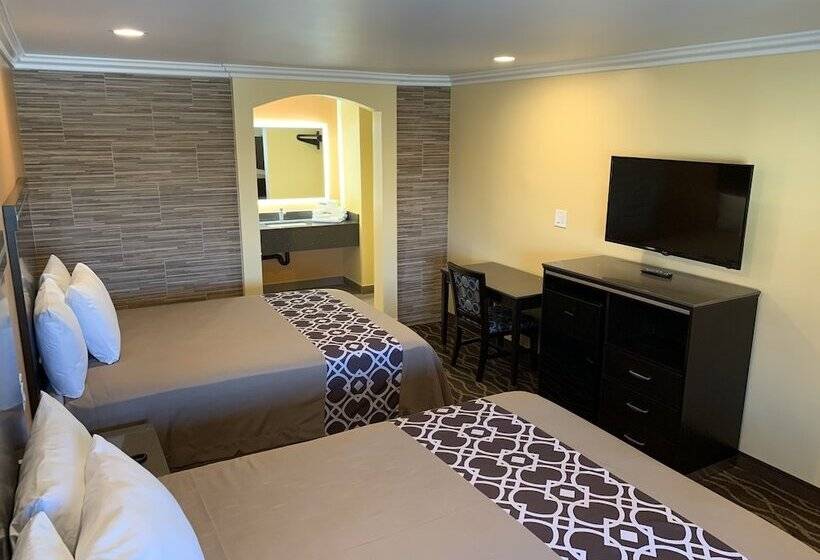 豪华房间, Industry Inn & Suites