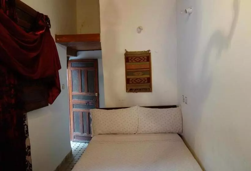 اتاق استاندارد با اتاق نشیمن, Riad Mikou
