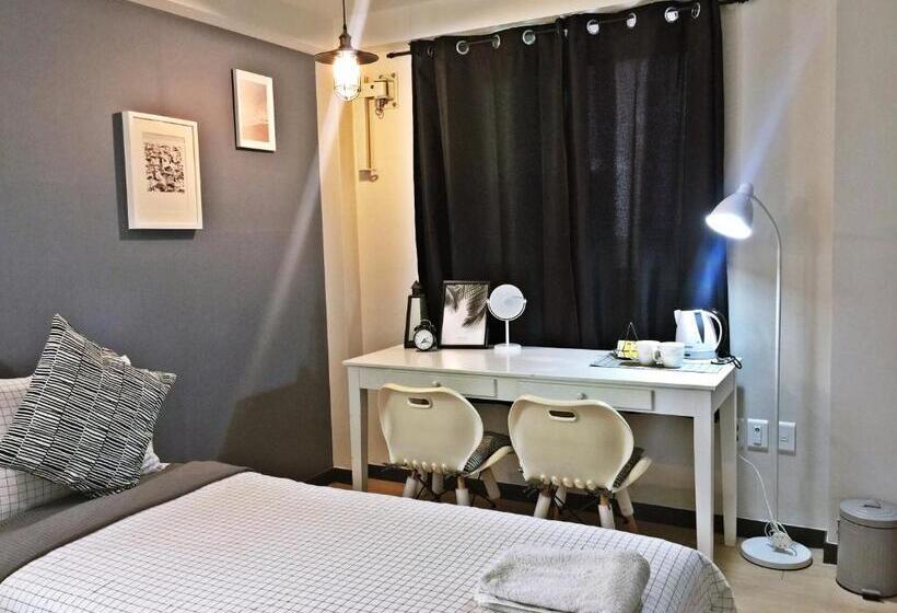 חדר סופריור, Whitetail Guesthouse   Hostel