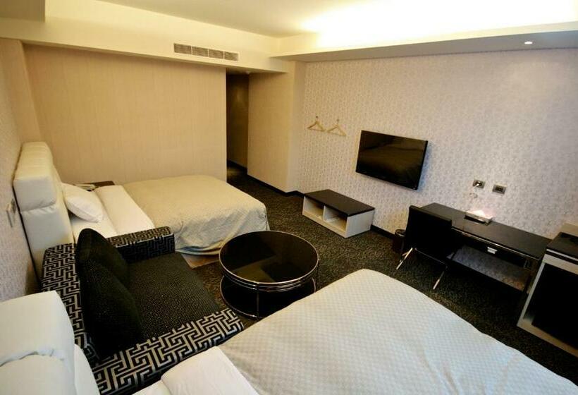 اتاق استاندارد چهار تخته, Fairy Tale City Motel