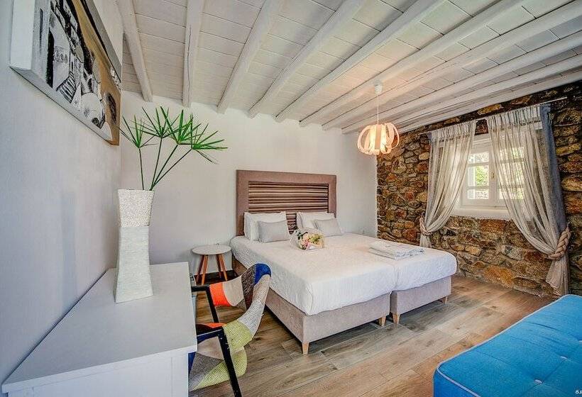 Номер Стандарт Вид на Бассейн, Anamar Blu