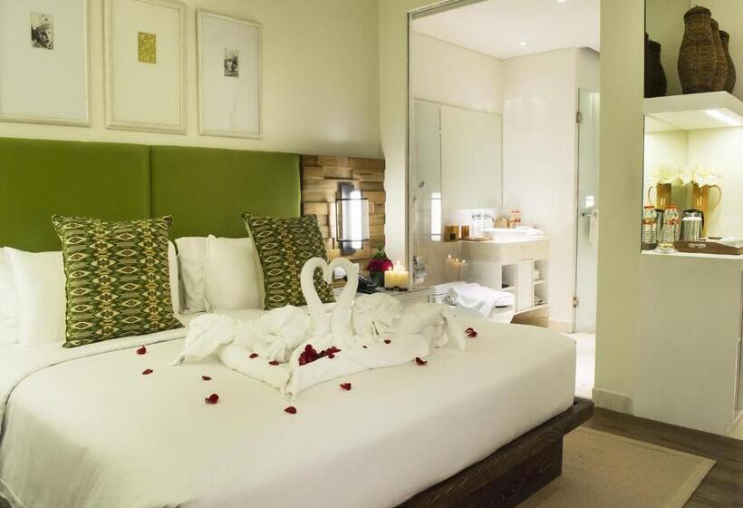 اتاق لوکس با تخت بزرگ, Bali Paragon Resort