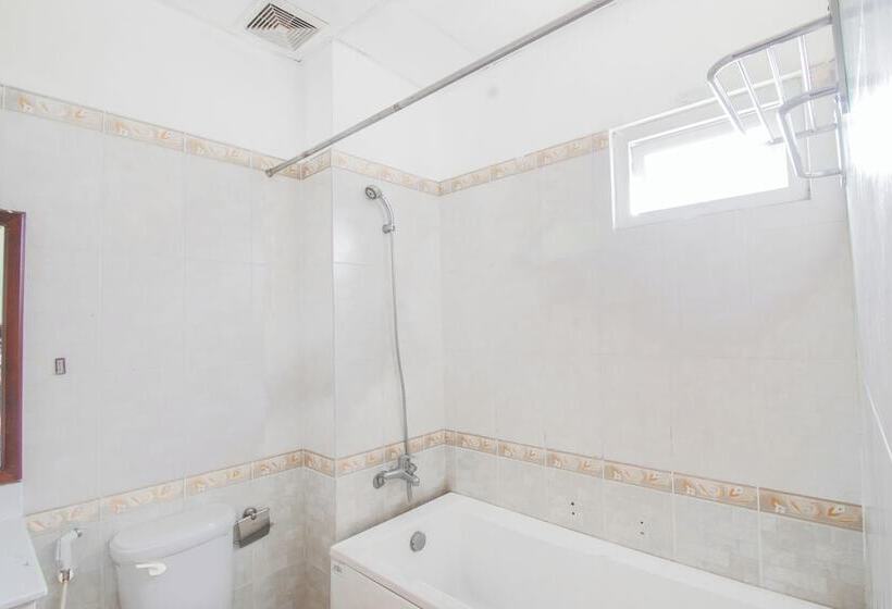 اتاق استاندارد, Ngoc Tung