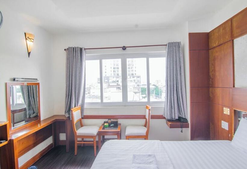 اتاق استاندارد, Ngoc Tung