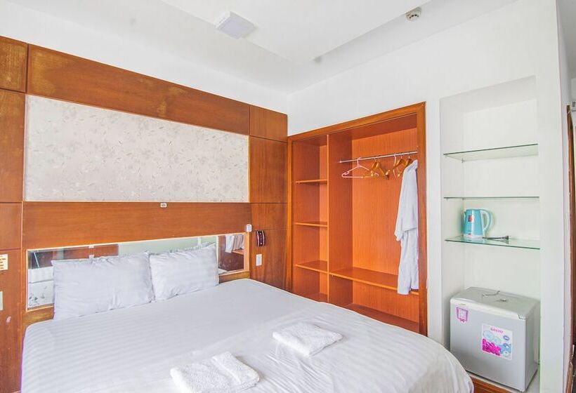 اتاق استاندارد, Ngoc Tung