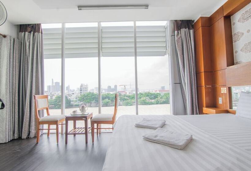 اتاق استاندارد, Ngoc Tung