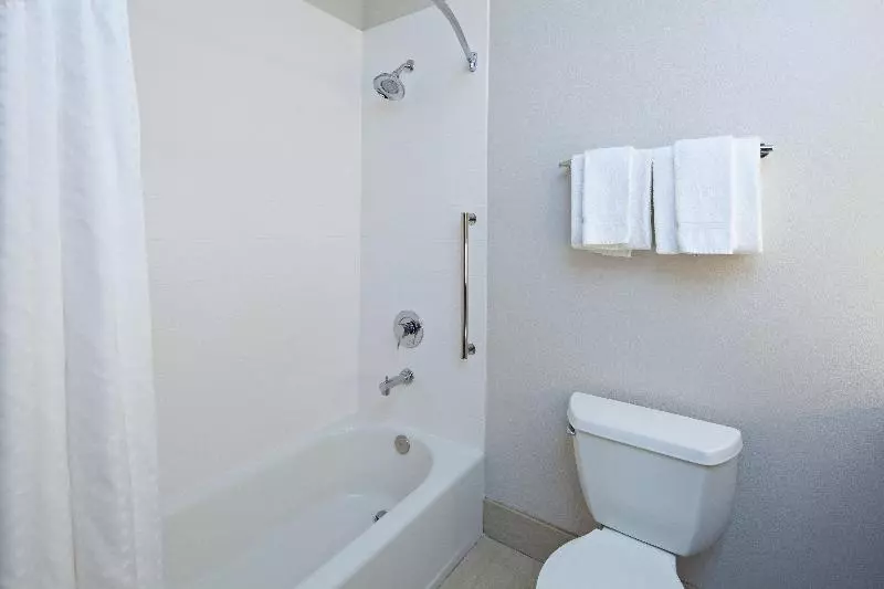 اتاق لوکس, Richmonde Hotel Iloilo