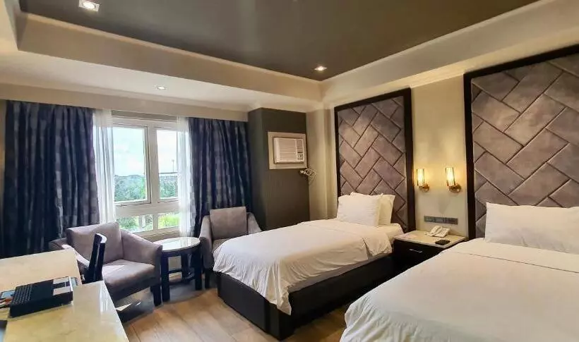 デラックスルーム, Mo2 Westown Hotel Iloilo