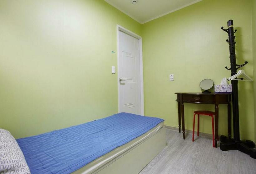 Номер Стандарт Индивидуальный, Hans House