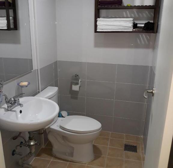 Семейный Номер, Hans House