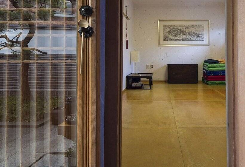 スタンダード４人部屋, Xiwoo Hanok Guesthouse