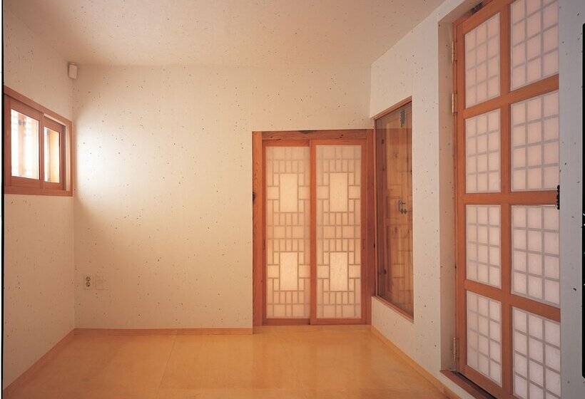 スタンダード４人部屋, Xiwoo Hanok Guesthouse