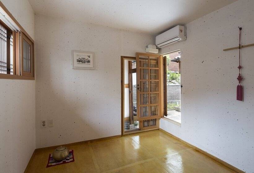 スタンダード４人部屋, Xiwoo Hanok Guesthouse