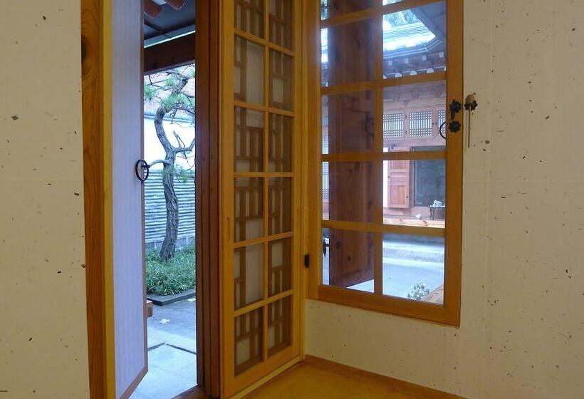 スタンダード４人部屋, Xiwoo Hanok Guesthouse